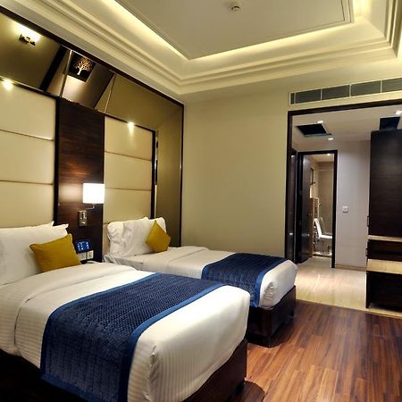 The Cove Hotel Panchkula Oda fotoğraf