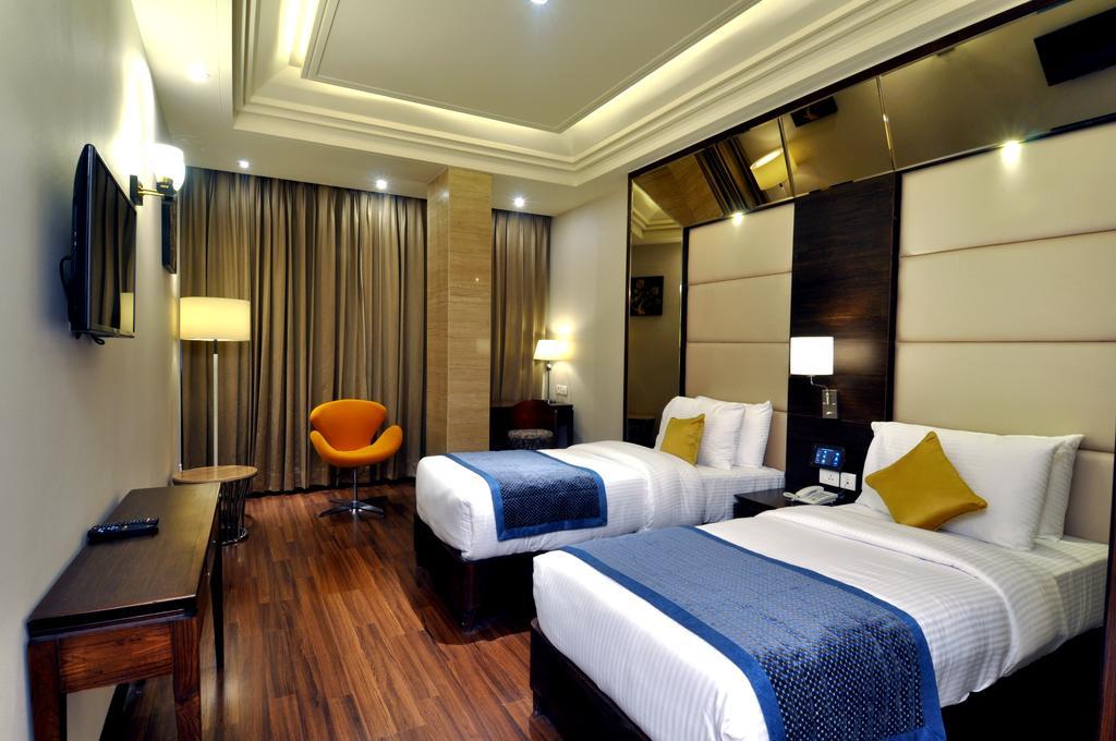 The Cove Hotel Panchkula Oda fotoğraf