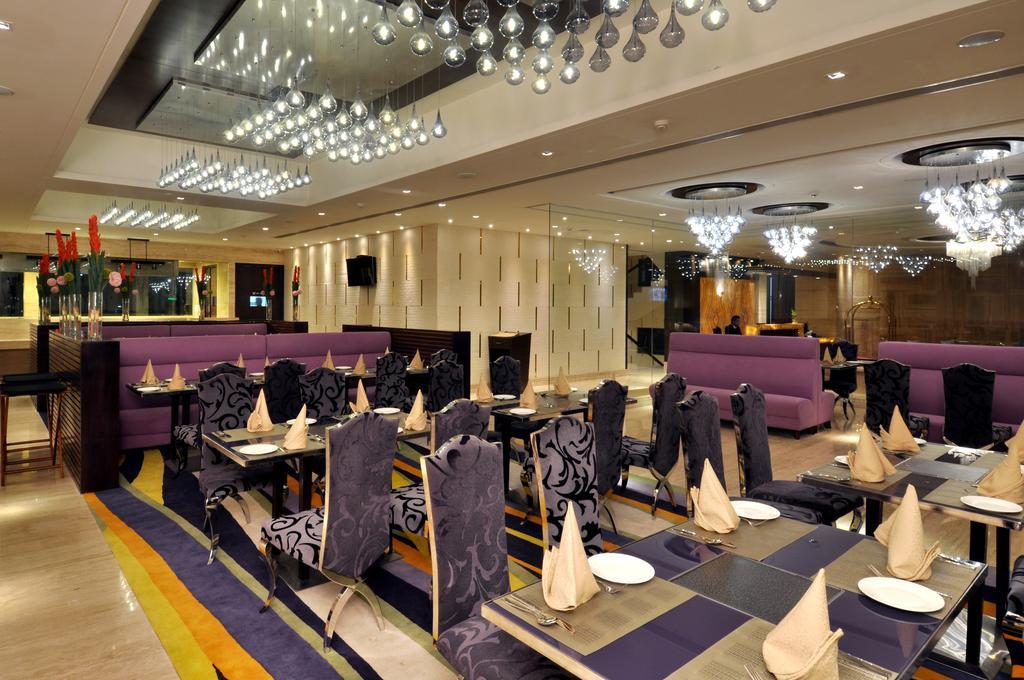 The Cove Hotel Panchkula Dış mekan fotoğraf