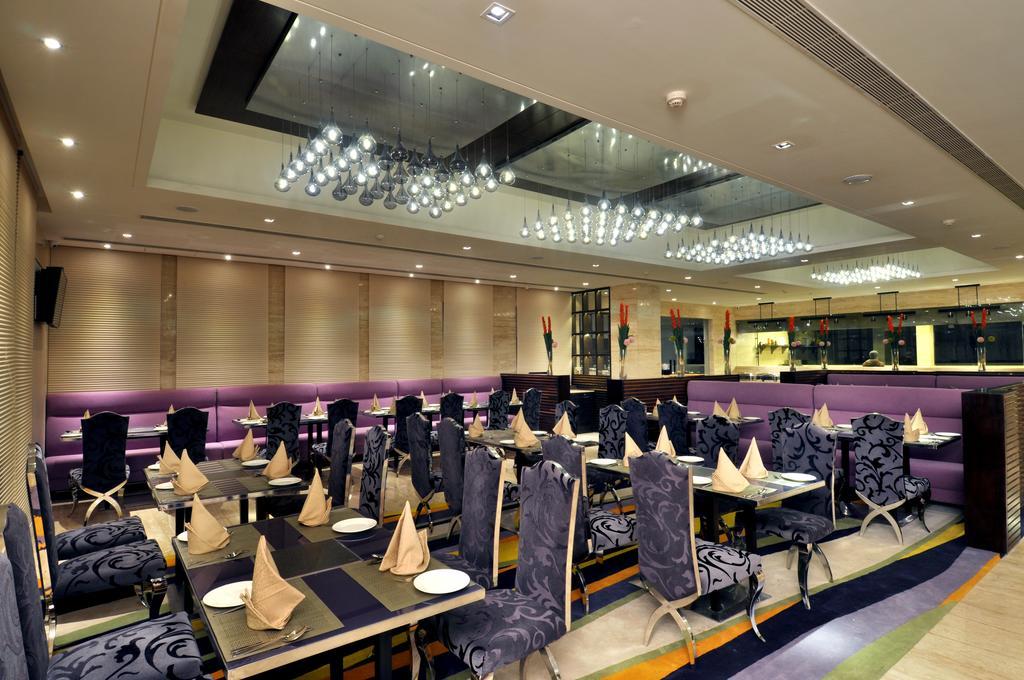 The Cove Hotel Panchkula Dış mekan fotoğraf