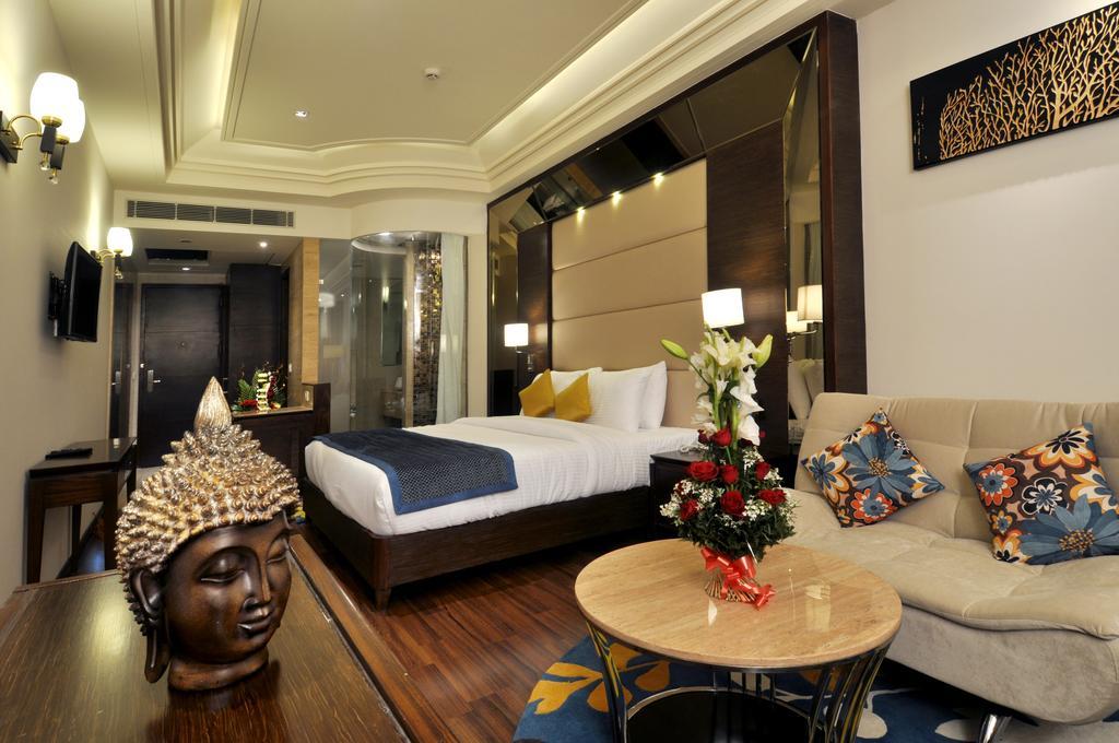 The Cove Hotel Panchkula Oda fotoğraf