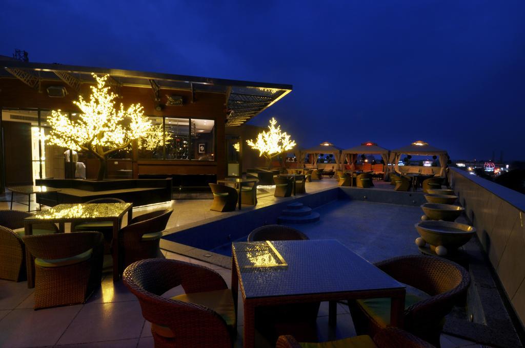The Cove Hotel Panchkula Dış mekan fotoğraf